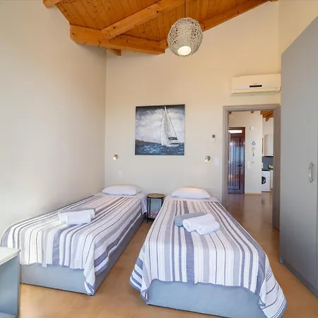 ヴィラ Dioni フィスカルドン